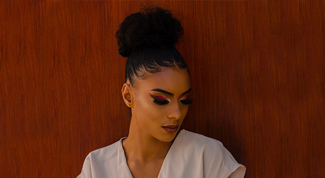 Eye Makeup 640×350 1.jpg